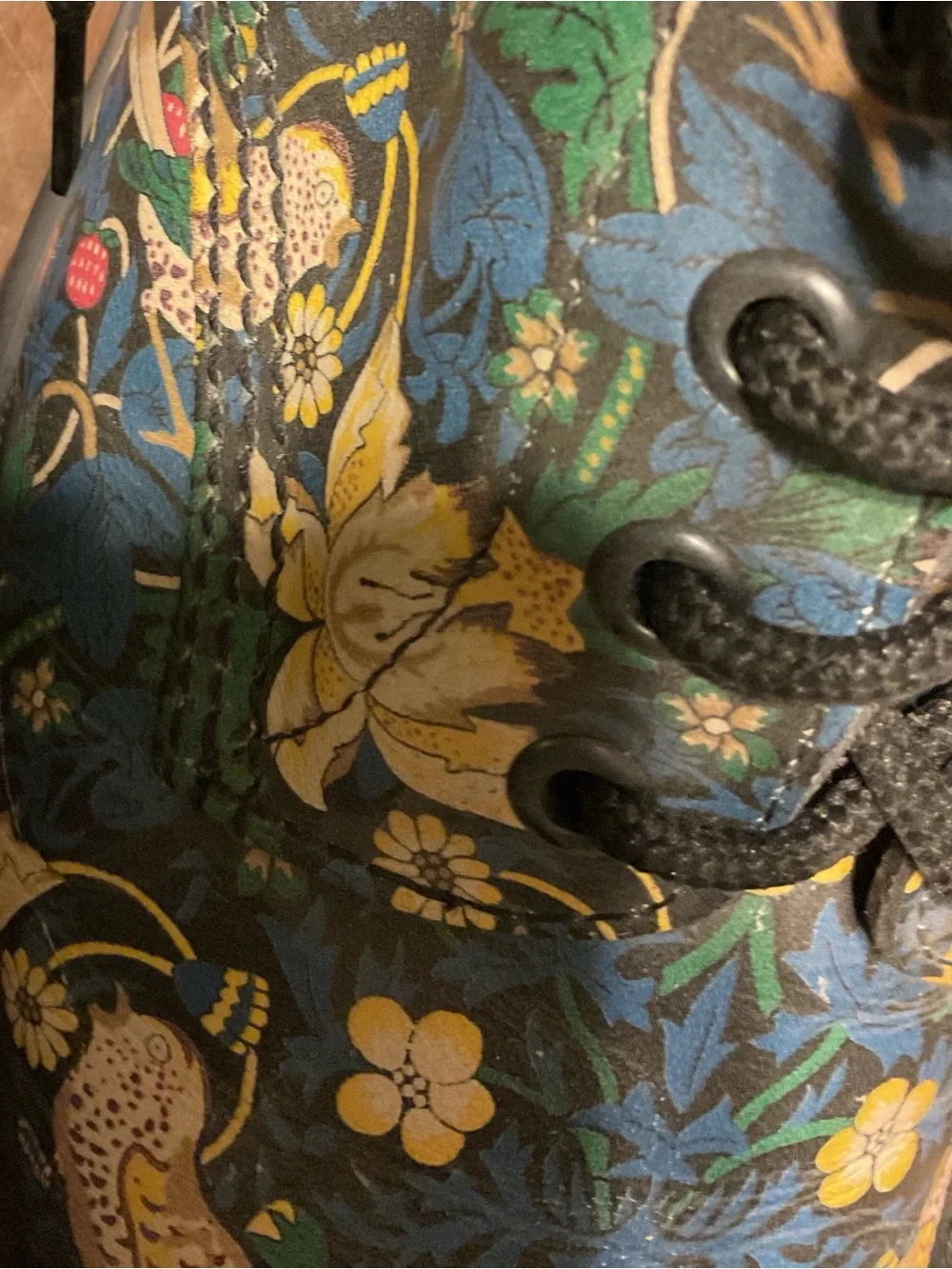 Dr. Martens Floral Lace-Up Ankle Boots Beautiful color worn once or twice USL 11 - Picture 2 of 5